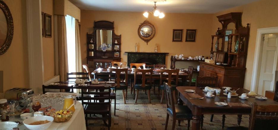 Meath Arms Country Inn Aughrim Exterior foto
